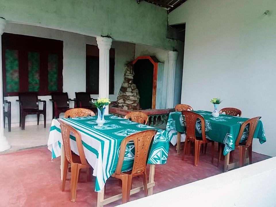 Hello Home Stay Habarana Ngoại thất bức ảnh